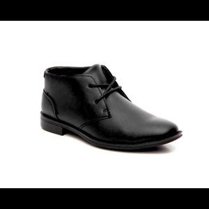 Boys Shoes Size 5(big boys)